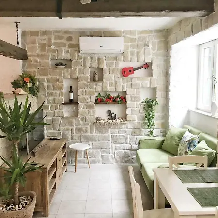 Apartment Dalmatico Studio Split